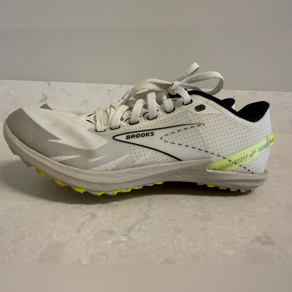 Brooks Draft XC track shoes with spikes